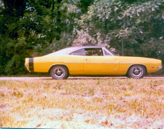 Illustration for article titled This $300 Dodge Charger Was The Perfect First Car